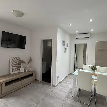 Miskovic Apartment